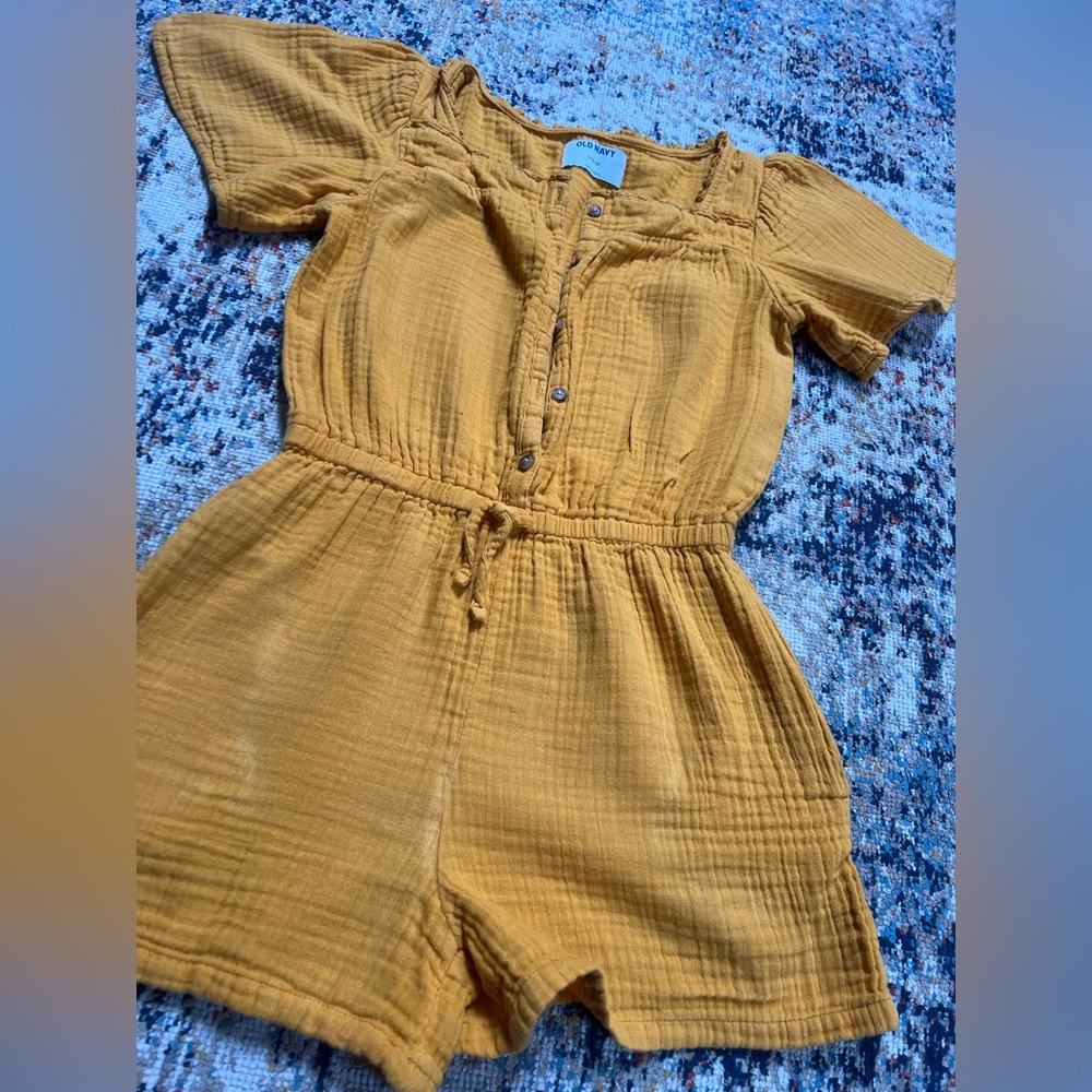 Girls Old Navy romper - Picture 3 of 6